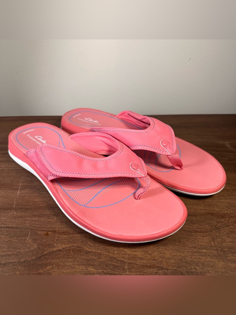 Clarks Cloudsteppers Breeze Sea Sandals Flip Flops Women’s 12 Pink Coral Beach
